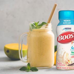 Smoothie de mango con coco y linaza